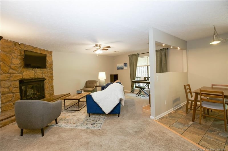 6874 Fern Creek Pl, Fayetteville, NC 28314