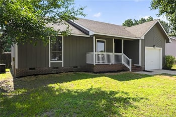 6874 Kingsgate Dr, Fayetteville, NC 28314