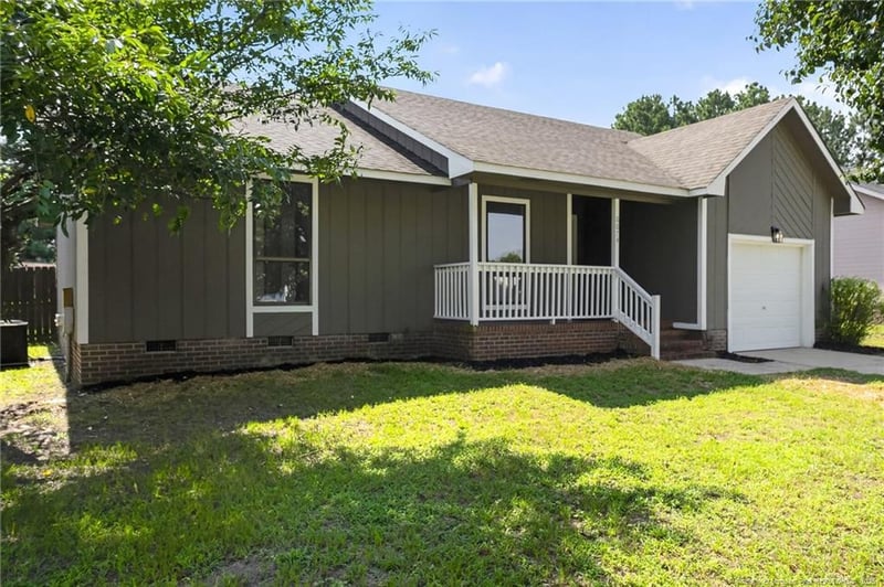 6874 Kingsgate Dr, Fayetteville, NC 28314