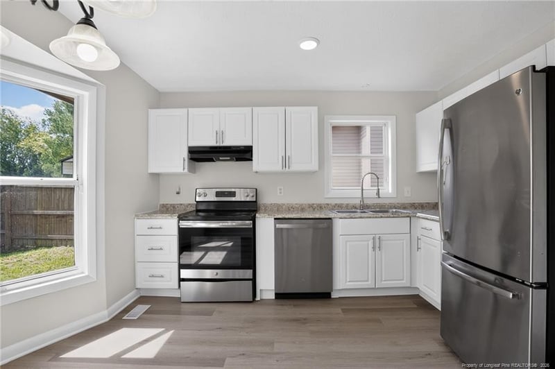 6874 Kingsgate Dr, Fayetteville, NC 28314