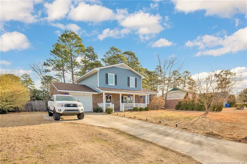 6874 Pin Oak Ln, Fayetteville, NC 28314