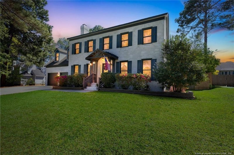 6875 Staff Rd, Fayetteville, NC 28306