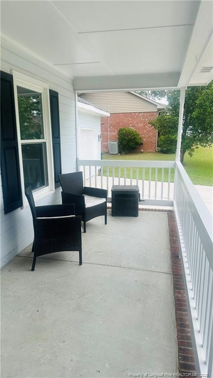 6878 Green Creek Rd, Fayetteville, NC 28314