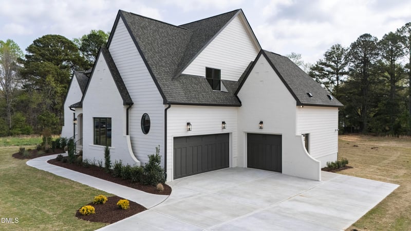 688 Lynch Rd, Selma, NC 27576