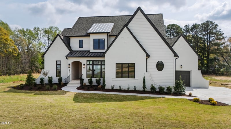 688 Lynch Rd, Selma, NC 27576