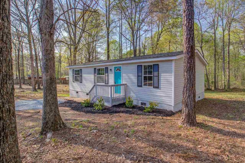 6883 Little Creek Rd, Zebulon, NC 27597