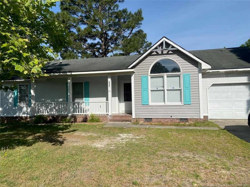 6887 Baystone Rd, Fayetteville, NC 28314