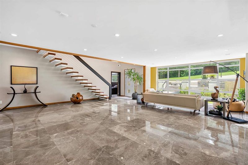 689 Frosty Meadow Dr, Pittsboro, NC 27312