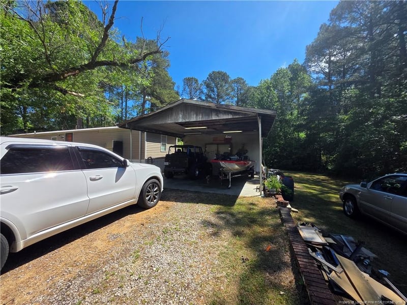 689 Maynard Lake Rd, Erwin, NC 28339
