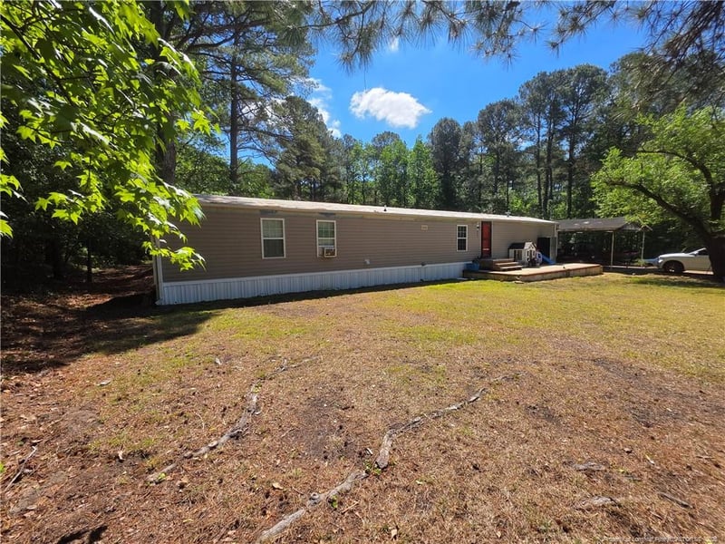 689 Maynard Lake Rd, Erwin, NC 28339