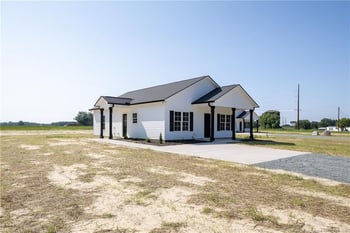 689 Mclamb Rd, Dunn, NC 28334
