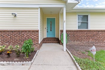 6890 Brasswood Dr, Fayetteville, NC 28314