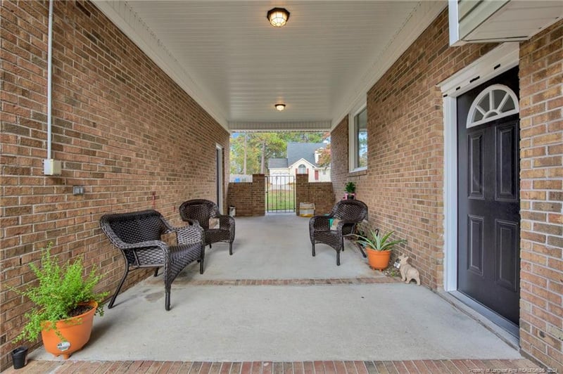 6893 Pin Oak Ln, Fayetteville, NC 28314
