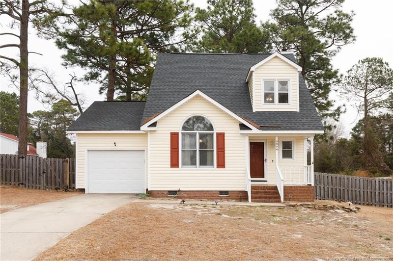 6894 Pin Oak Ln, Fayetteville, NC 28314