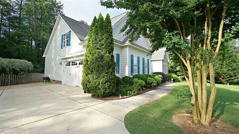 69 W Alex Dr, Clayton, NC 27520