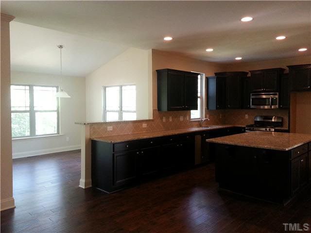 69 Cedar Grove Ct #L81, Clayton, NC 27527