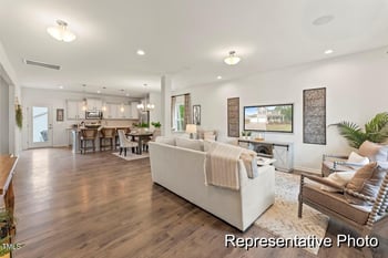69 Curling Creek Dr, Clayton, NC 27527