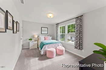 69 Curling Creek Dr, Clayton, NC 27527