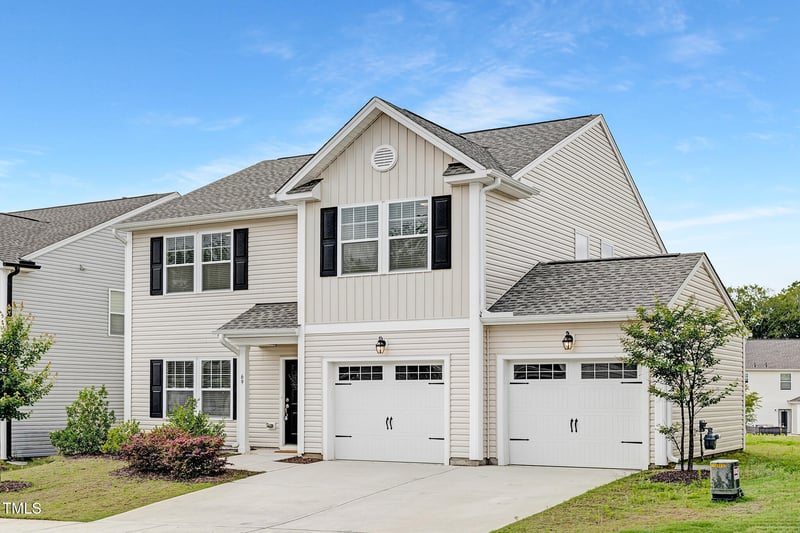 69 Curling Creek Dr, Clayton, NC 27527