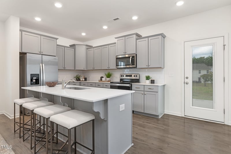 69 Curling Creek Dr #I286, Clayton, NC 27527