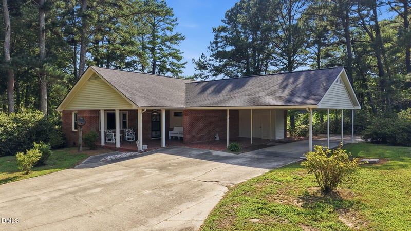 69 Dyking Rd, Louisburg, NC 27549