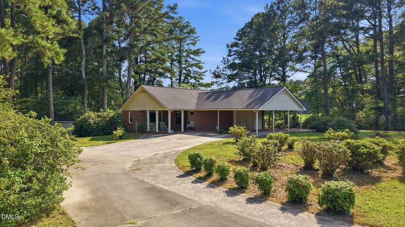 69 Dyking Rd, Louisburg, NC 27549
