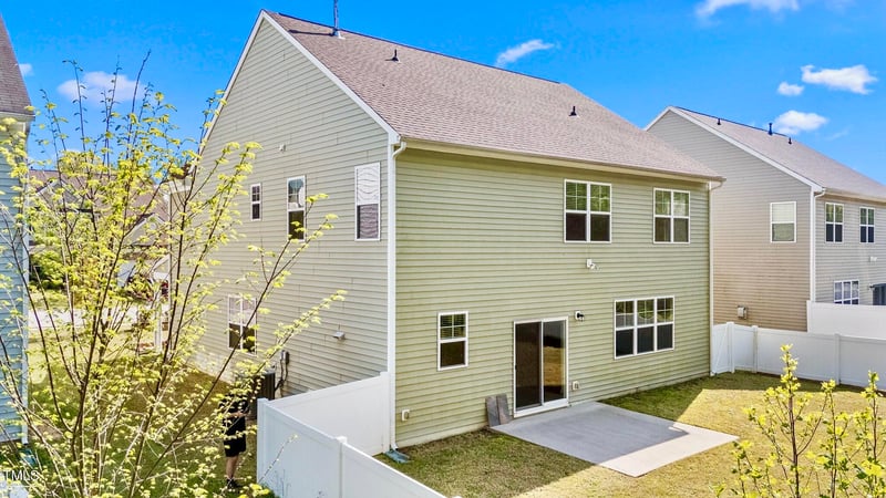 69 Florence Dr, Clayton, NC 27527
