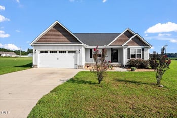 69 Lonestar Ct, Smithfield, NC 27577