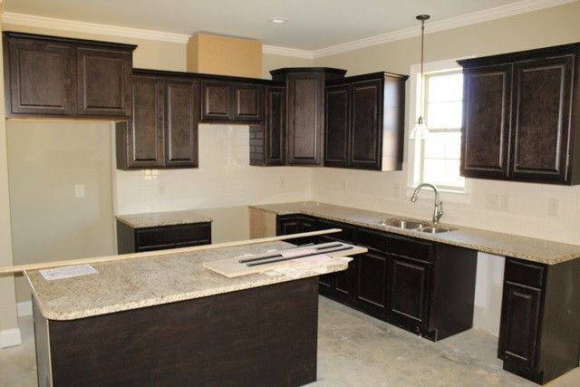 69 Meadowrue Ln, Youngsville, NC 27596