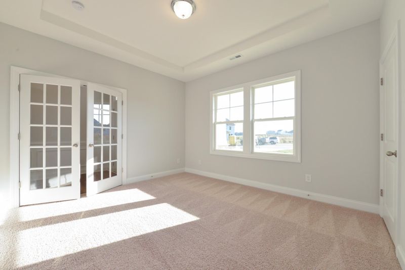 69 Middle Creek Ln, Willow Springs, NC 27592