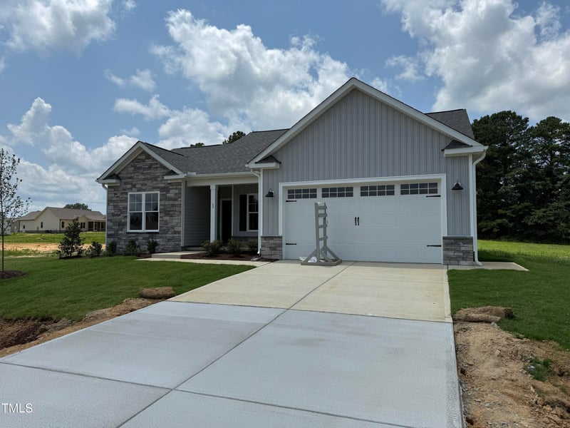 69 Tee Dr, Selma, NC 27576
