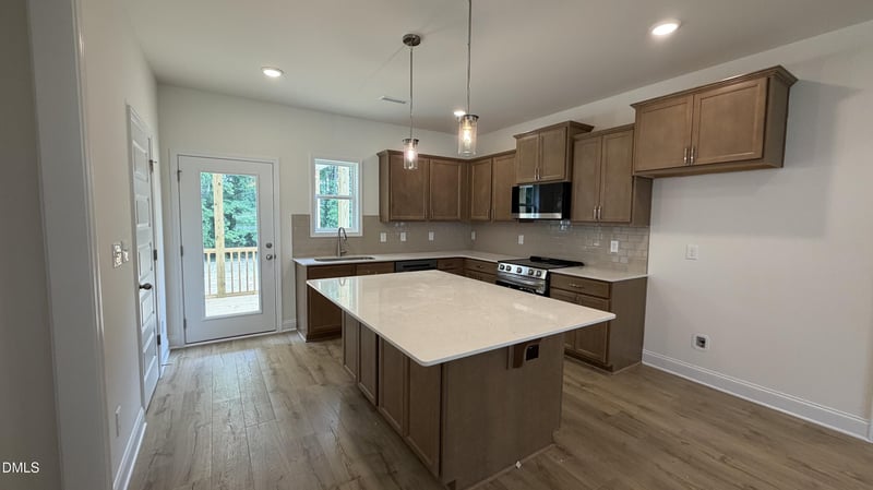 69 Zambezi Ct, Zebulon, NC 27597