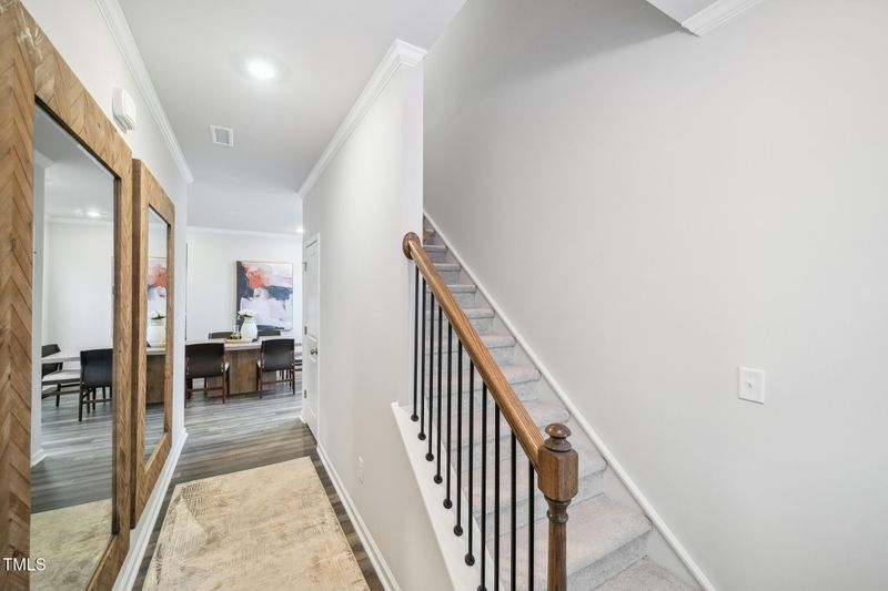 690 Maple Branch Cir, Graham, NC 27253