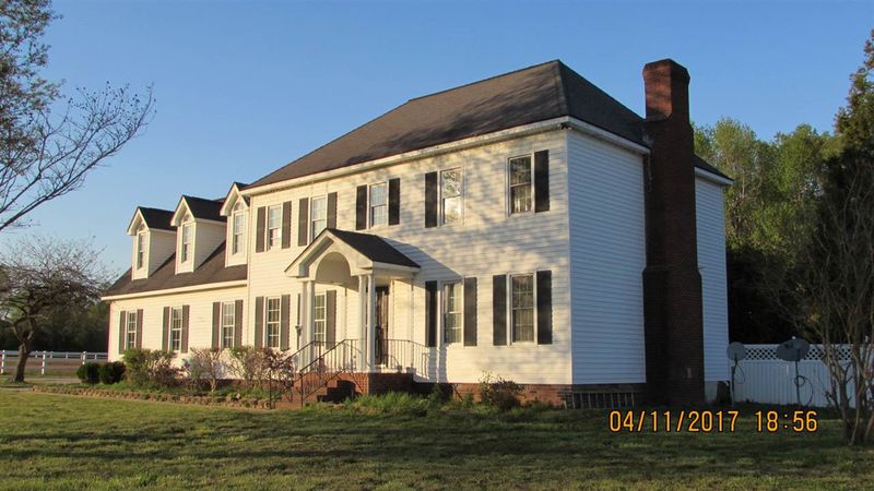 690 Old Johnson Rd, Wendell, NC 27591