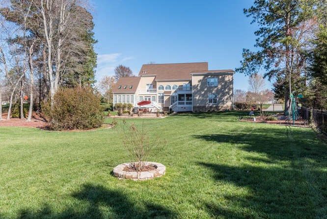 6900 Barham Hollow Dr, Wake Forest, NC 27587