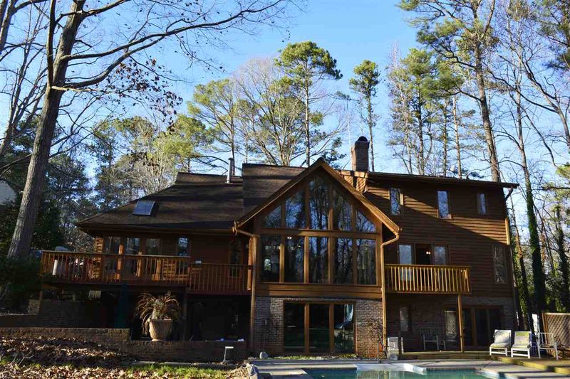 6900 Valley Ridge Ct, Raleigh, NC 27615