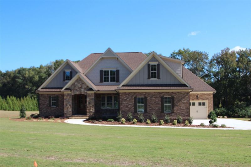 6901 Old Mills Rd, Fuquay Varina, NC 27526