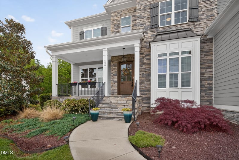 6901 Ray Family Farm Ct, Raleigh, NC 27613