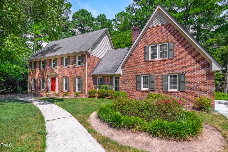 6904 Aspen Ct, Raleigh, NC 27615