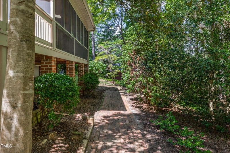 6904 Aspen Ct, Raleigh, NC 27615