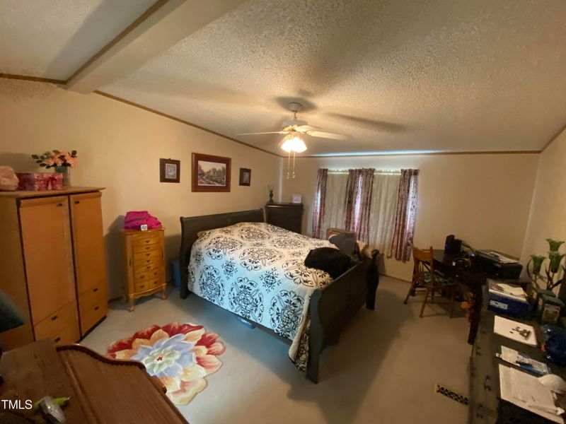 6905 Big Woods Rd, Graham, NC 27253