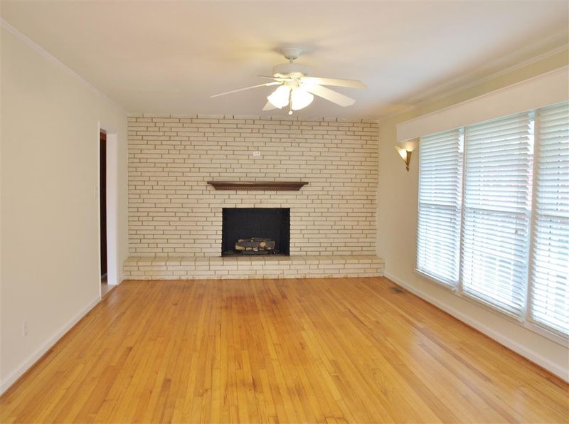 6905 Holly Ln, Raleigh, NC 27615
