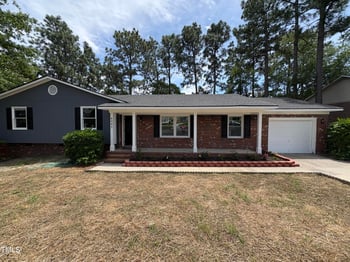 6905 Pine Creek Ct, Fayetteville, NC 28314
