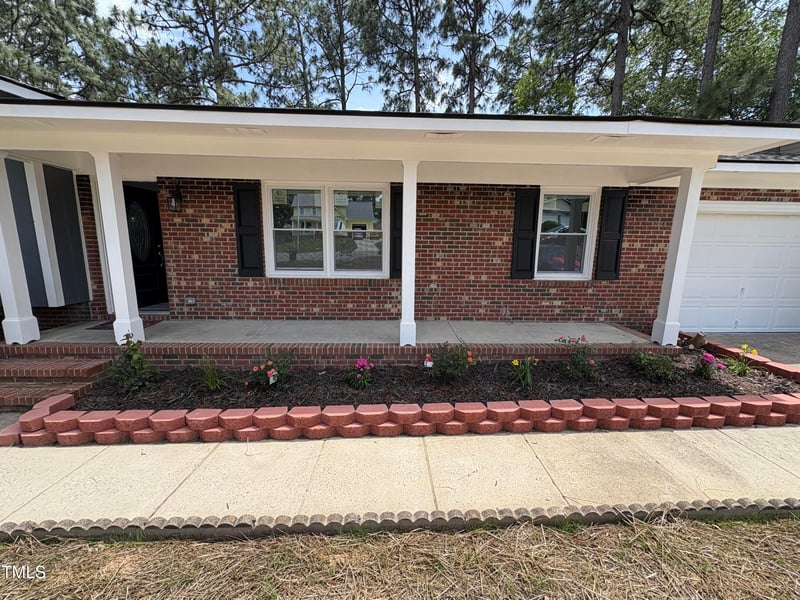 6905 Pine Creek Ct, Fayetteville, NC 28314