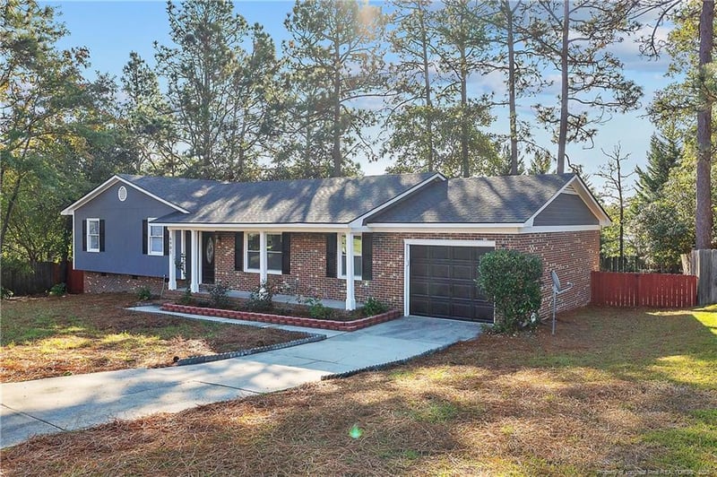 6905 Pine Creek Ct, Fayetteville, NC 28314