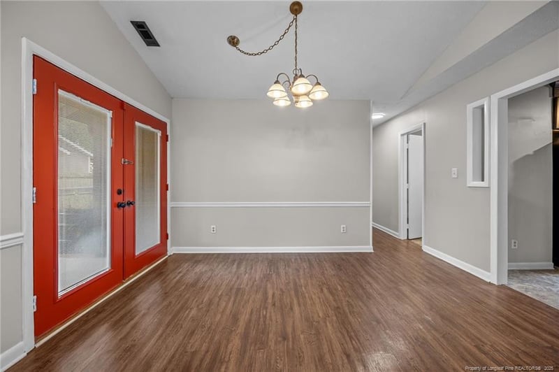 6905 Timberwood Dr, Fayetteville, NC 28314