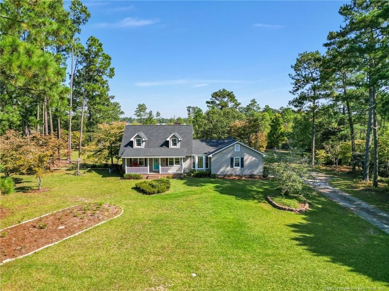 6906 Harvest Ct, Fayetteville, NC 28306