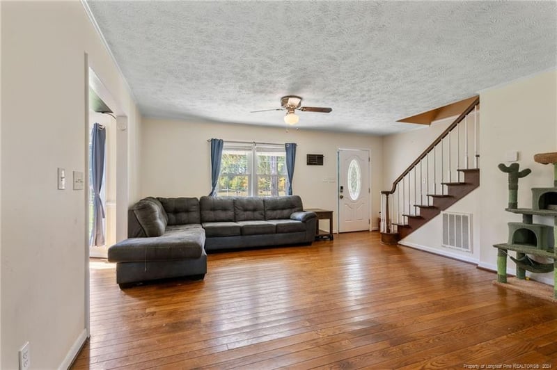 6906 Harvest Ct, Fayetteville, NC 28306