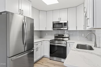 6906 Saxby Ct, Raleigh, NC 27613