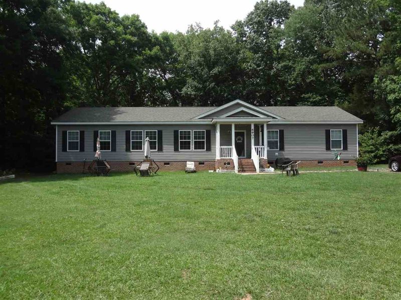 6907 Little Creek Rd, Zebulon, NC 27597